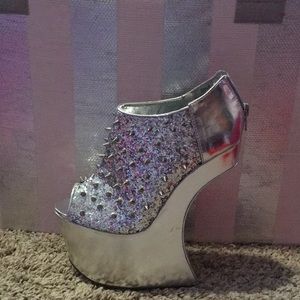 Sparkling platforms